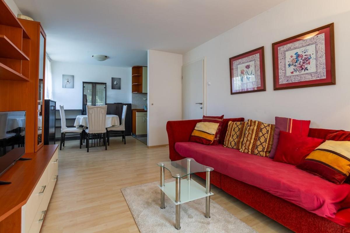 Nia Apartment, Apartman Split